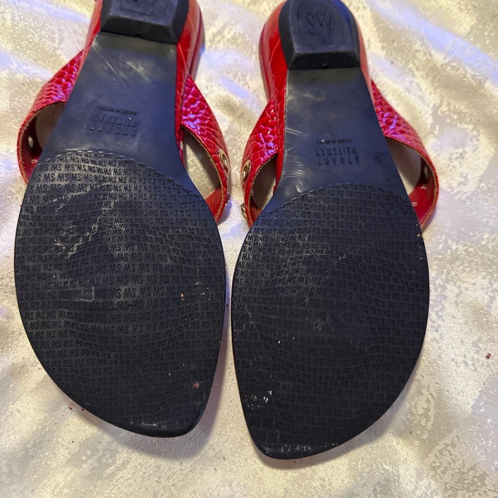 stuart weitzman 8 red thong slip in. preowned - Picture 5 of 7